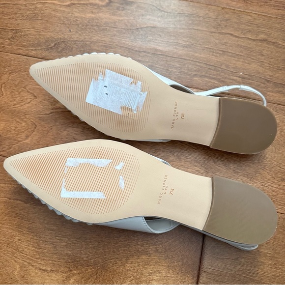 Marc Fisher LTD • Dalatee Slingback Pointed Toe Flat in Ivory‎ - Picture 3 of 5